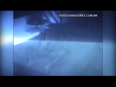 ❤️ O marido filma a mulher a foder o vizinho e descobre que ele é um cornudo ☑ Porno em porno pt.robosexshop.ru