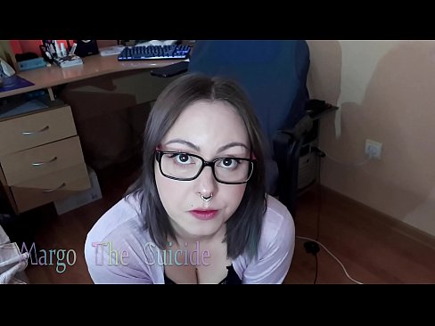 ❤️ Rapariga Sexy com Dildo de Óculos Chupa Profundamente na Câmara ☑ Porno em porno pt.robosexshop.ru